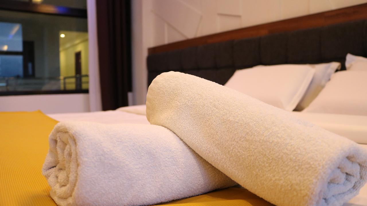 Amaris Suites Butuan City Buitenkant foto