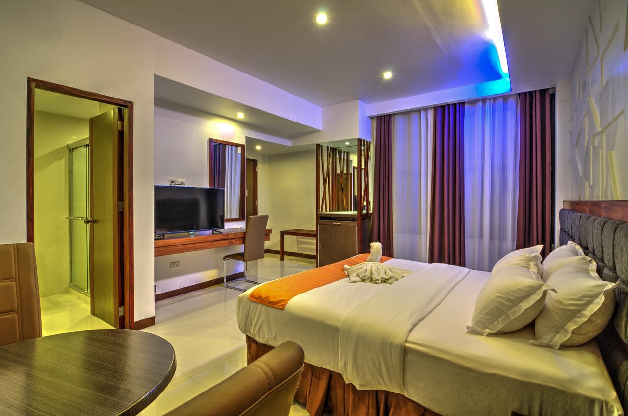 Amaris Suites Butuan City Buitenkant foto