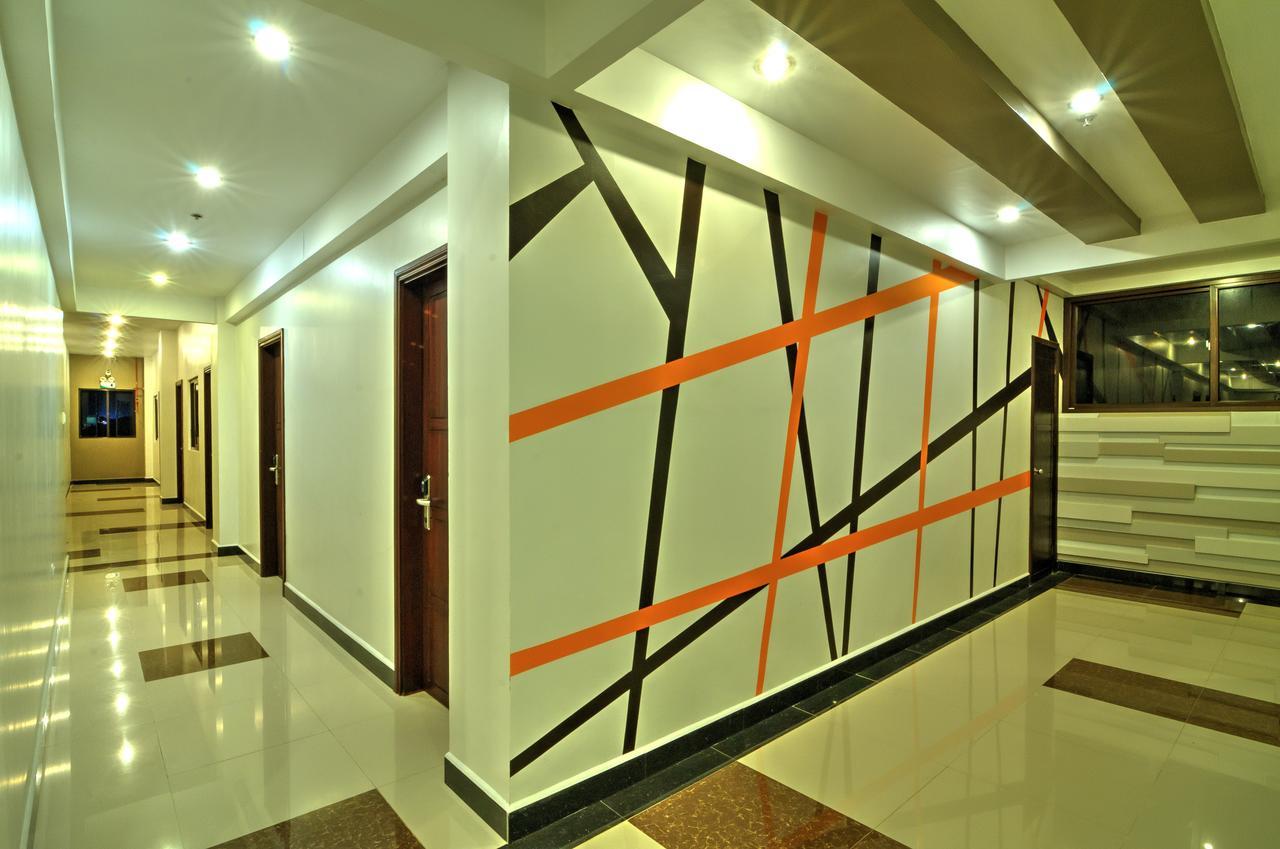 Amaris Suites Butuan City Buitenkant foto