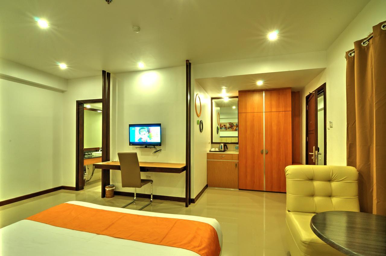 Amaris Suites Butuan City Buitenkant foto