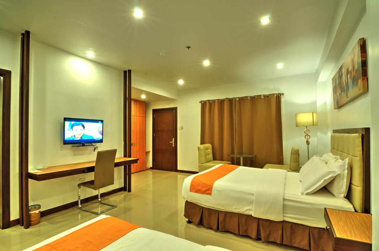 Amaris Suites Butuan City Buitenkant foto