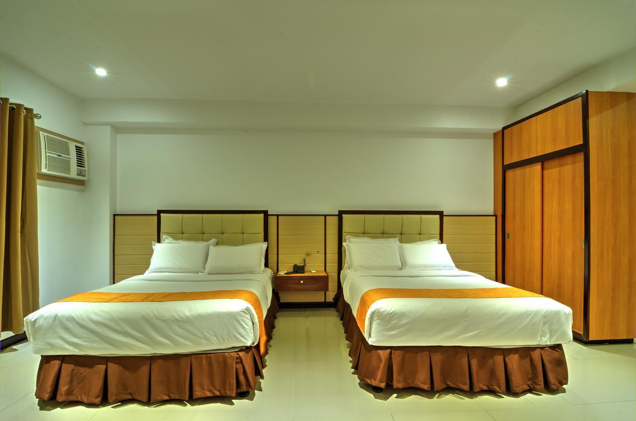 Amaris Suites Butuan City Buitenkant foto